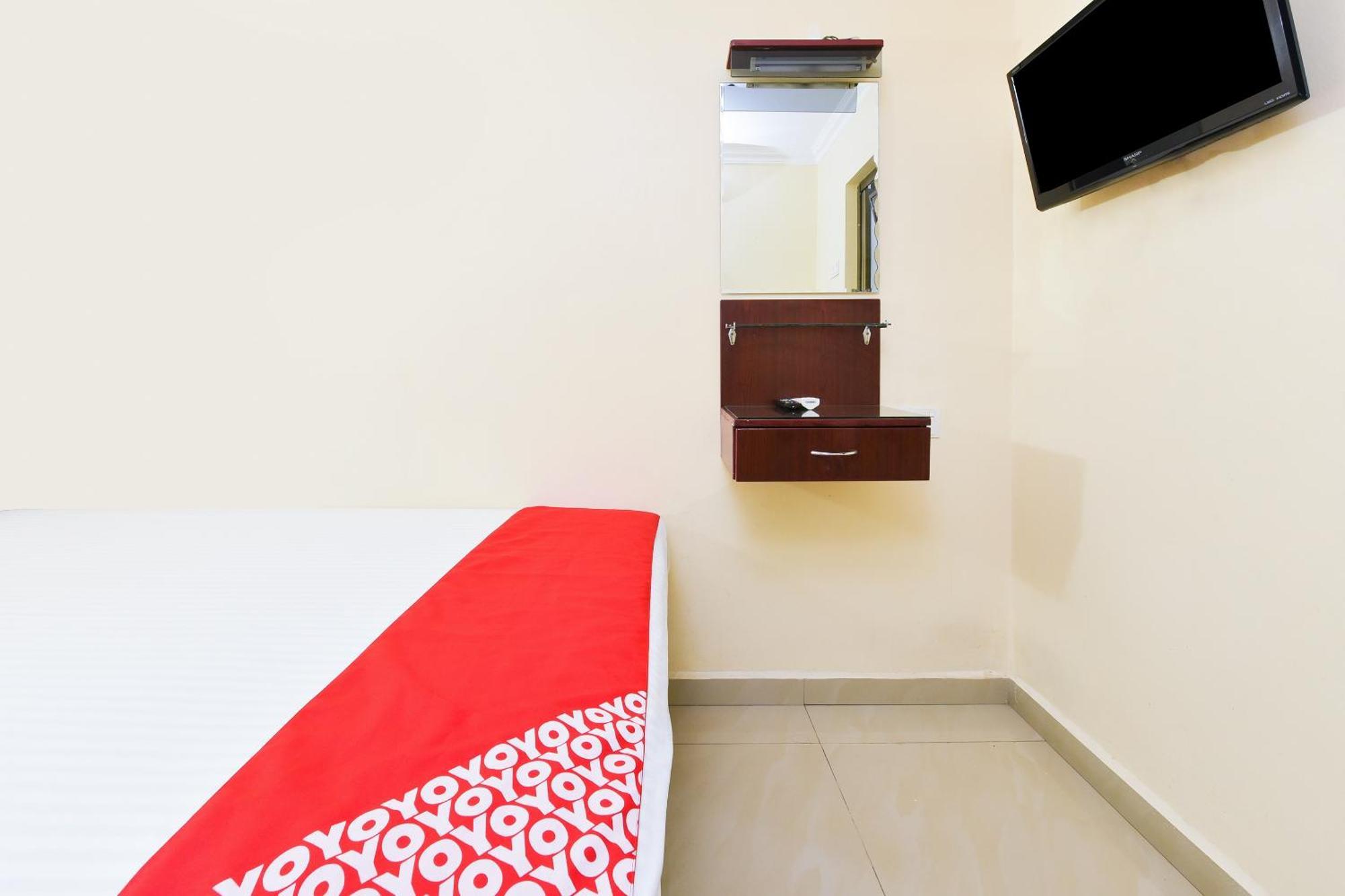 Super Oyo 90562 J Hotel Pj Petaling Jaya Zewnętrze zdjęcie