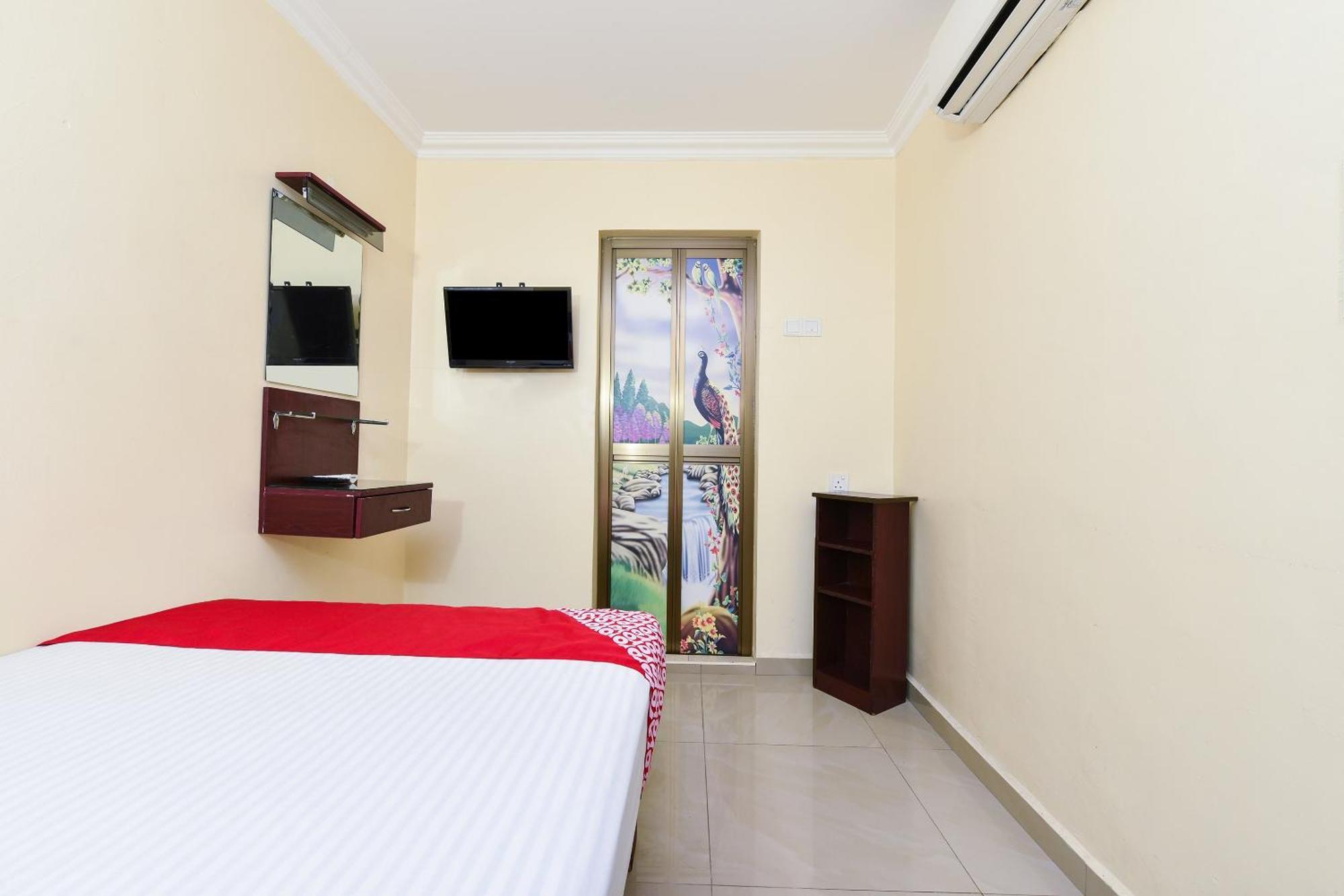 Super Oyo 90562 J Hotel Pj Petaling Jaya Zewnętrze zdjęcie